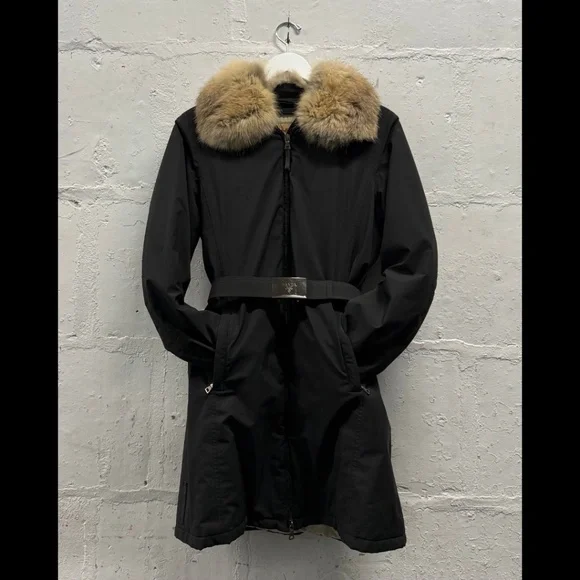 PRADA BLACK GORE-TEX BODY FOX FUR COLLAR WITH LOGO BELT COAT